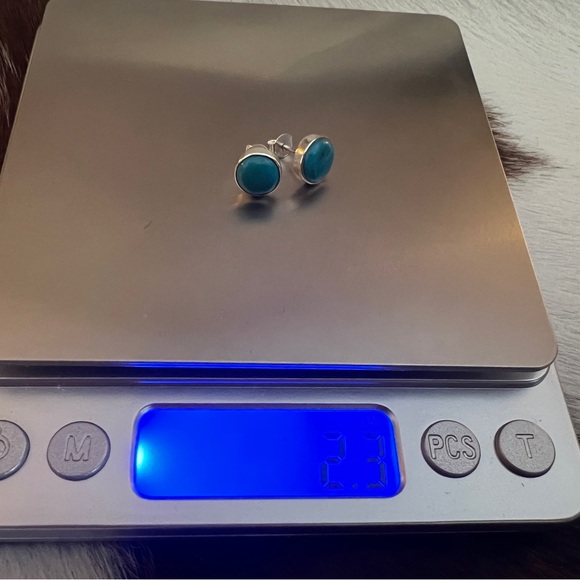 ❤️ Kingman Robin’s Egg Blue Turquoise Sterling Post Back Stud Earrings 9mm - Picture 8 of 9